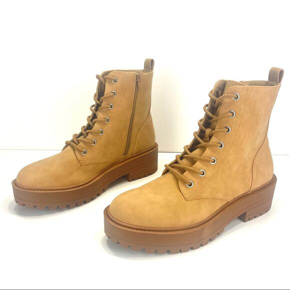 DV Dolce Vita Primm Women Tan Combat Boot Size 9 Platform Lug Sole Bootie New - Picture 2 of 15